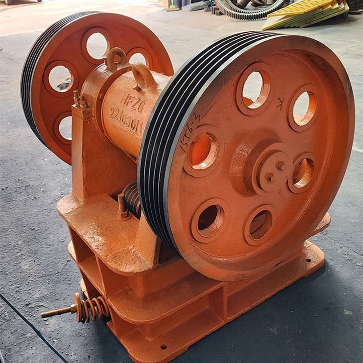 Aggregate jaw crusher